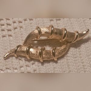 Vintage Monet Brushed Goldtone Etruscan Style Twisted Creoles 3" Brooch Pin